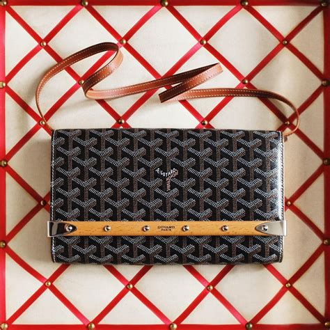 goyard monte carlo clutch pm|monte carlo pm clutch strap.